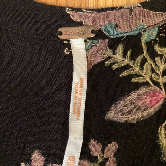 Gorgeous Flowy Free People Tunic , size XS - Picture 2 of 4